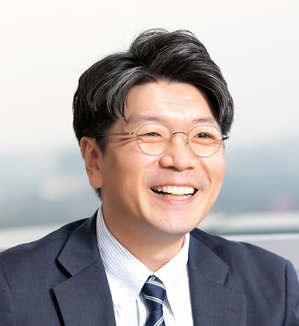 Dr. Youngho Ko